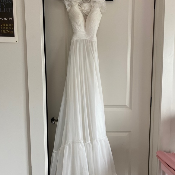 Mac Duggal Ieena Cutout Chiffon Gown - Picture 5 of 12